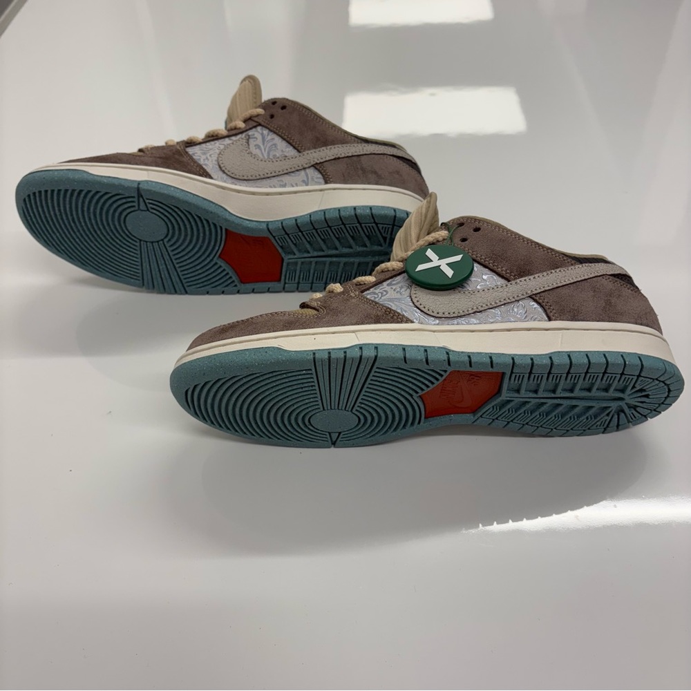 Nike SB Dunk Low Pro QS Brown Tan Paisley – Men’s US 10 – Extra Laces FZ3129-200 - Picture 5 of 8